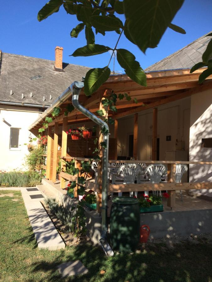 Hotel Teraszos Haz Balatonlelle Zewnętrze zdjęcie