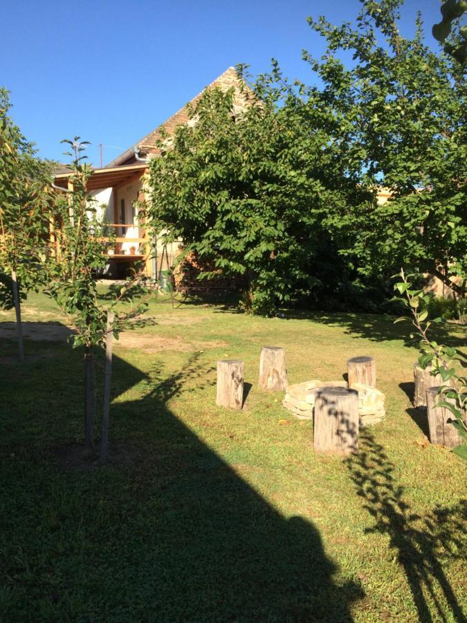 Hotel Teraszos Haz Balatonlelle Zewnętrze zdjęcie